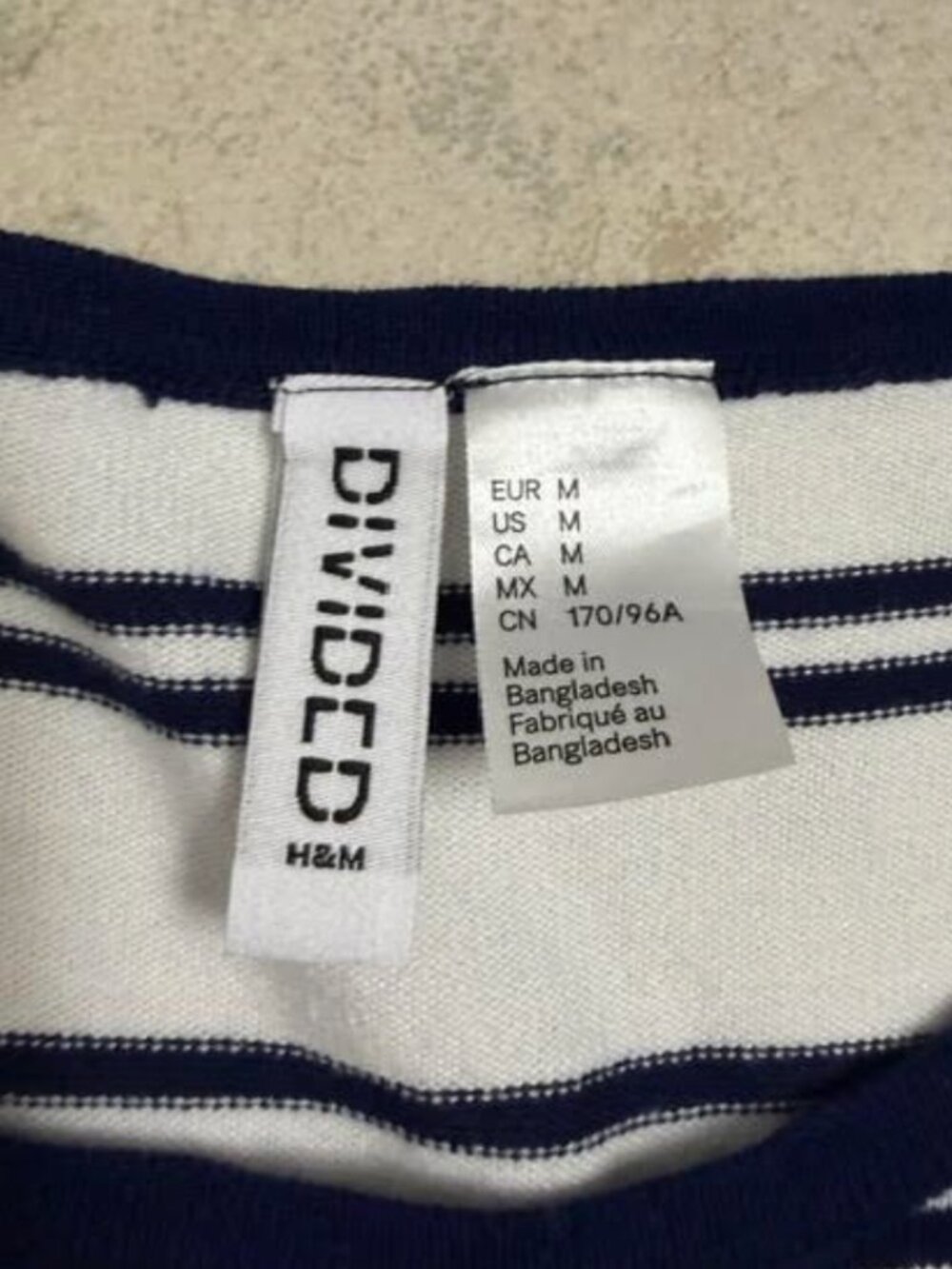 H&M Women's Fine-Knit Top Medium T-Shirt White Blue Navy Striped NEW NWOT - Picture 3 of 9